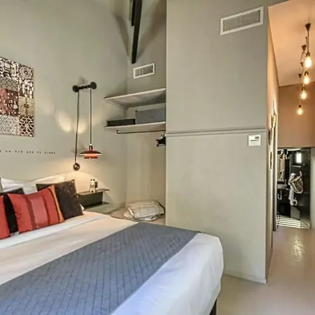C075-old Town - Duplex * Cannes